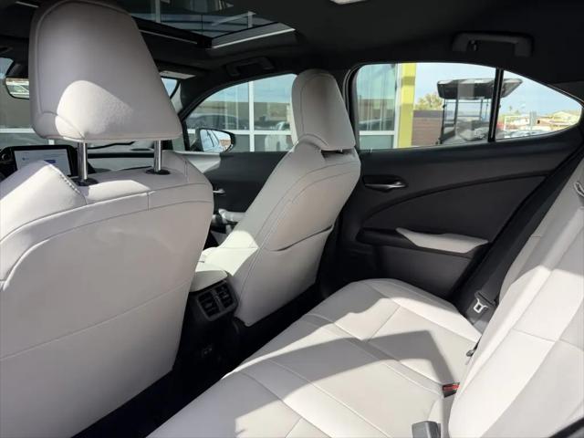 2024 Lexus UX 250h UX 250h