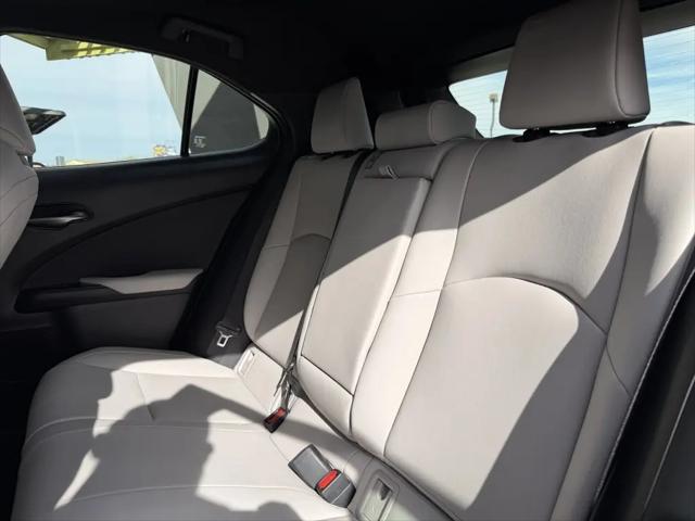 2024 Lexus UX 250h UX 250h