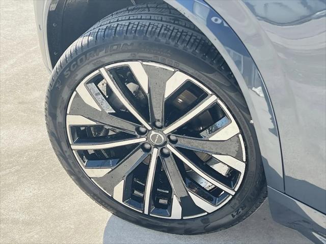 2026 Volvo XC90 Plus, B6 AWD Gas (mild hybrid), Gasoline, Bright, 7 Seats