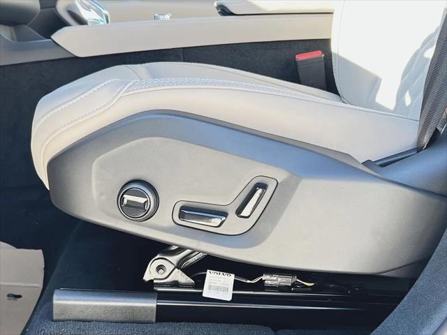 2026 Volvo XC90 Plus, B6 AWD Gas (mild hybrid), Gasoline, Bright, 7 Seats