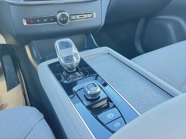 2026 Volvo XC90 Plus, B6 AWD Gas (mild hybrid), Gasoline, Bright, 7 Seats