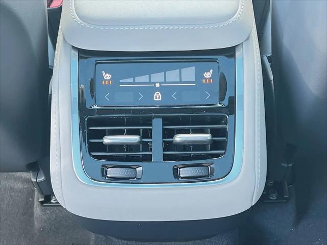 2026 Volvo XC90 Plus, B6 AWD Gas (mild hybrid), Gasoline, Bright, 7 Seats