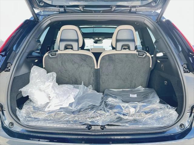 2026 Volvo XC90 Plus, B6 AWD Gas (mild hybrid), Gasoline, Bright, 7 Seats