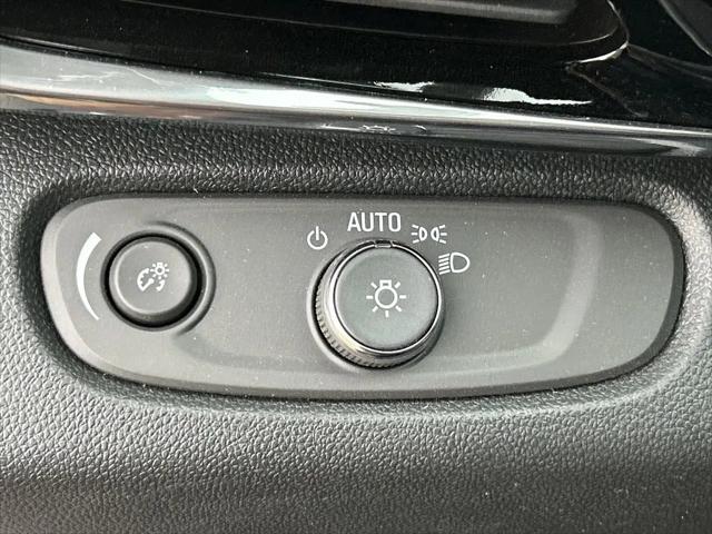 2026 Buick NV Avenir FWD