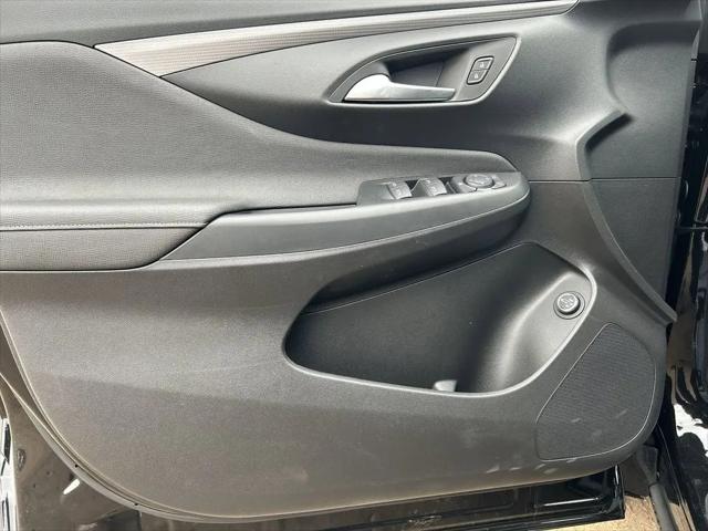 2026 Buick NV Avenir FWD