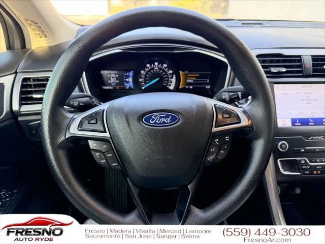 2020 Ford Fusion SE