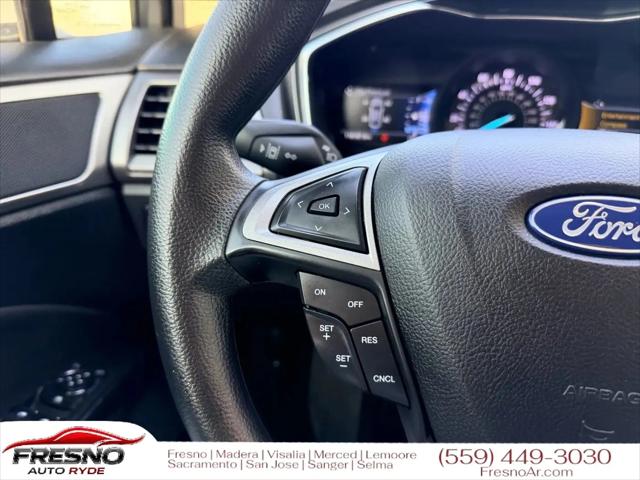 2020 Ford Fusion SE