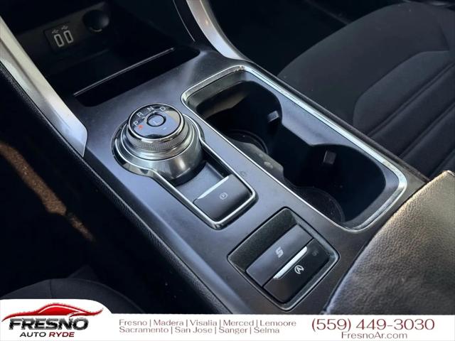 2020 Ford Fusion SE
