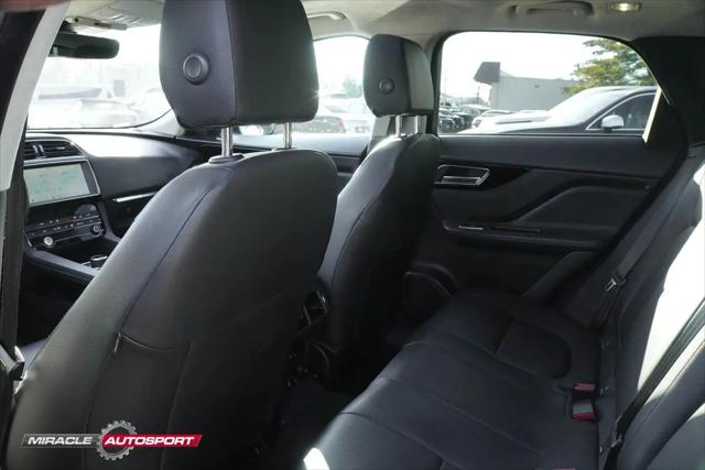 2019 Jaguar F-PACE 25t Premium