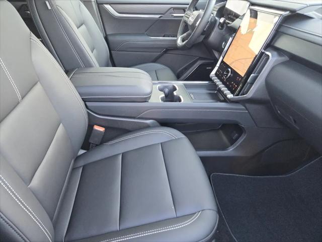 2026 GMC Acadia Elevation FWD