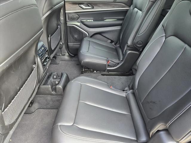 2026 Jeep Grand Cherokee L Limited 4x2