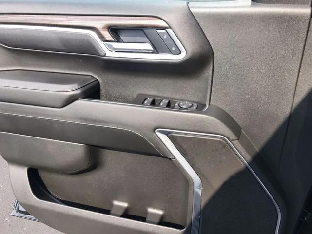 2025 Chevrolet Silverado 1500 4WD Crew Cab Short Bed LT with 2FL