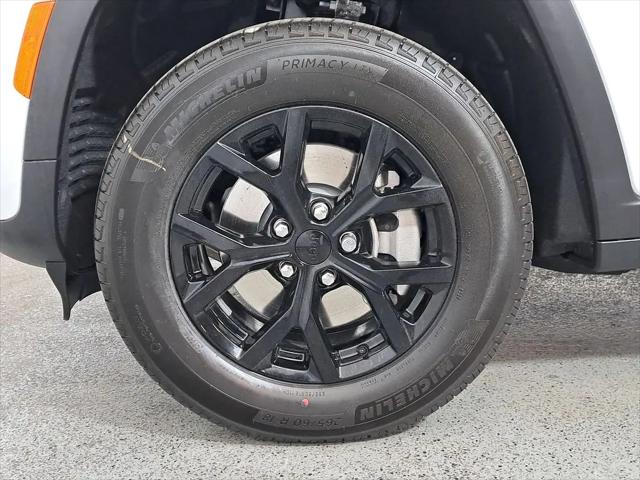 2026 Jeep Grand Cherokee L Altitude 4x2