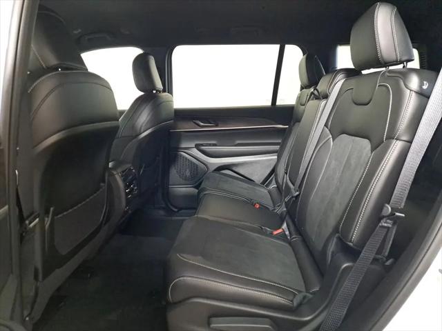 2026 Jeep Grand Cherokee L Altitude 4x2