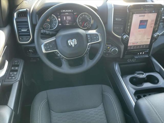 2025 Ram 1500 Big Horn Crew Cab 4x4 5'7" Box