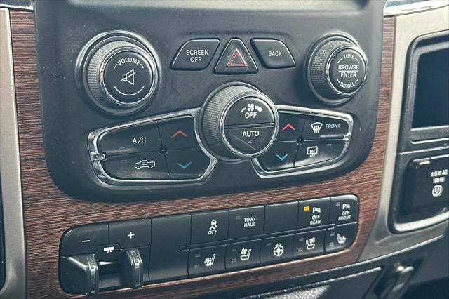 2019 Ram 1500 Classic Laramie Crew Cab 4x4 5'7" Box