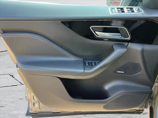 2019 Jaguar F-PACE 25t Prestige