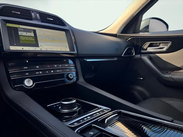 2019 Jaguar F-PACE 25t Prestige