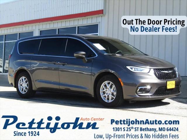 2023 Chrysler Pacifica Touring L for sale in Bethany, MO