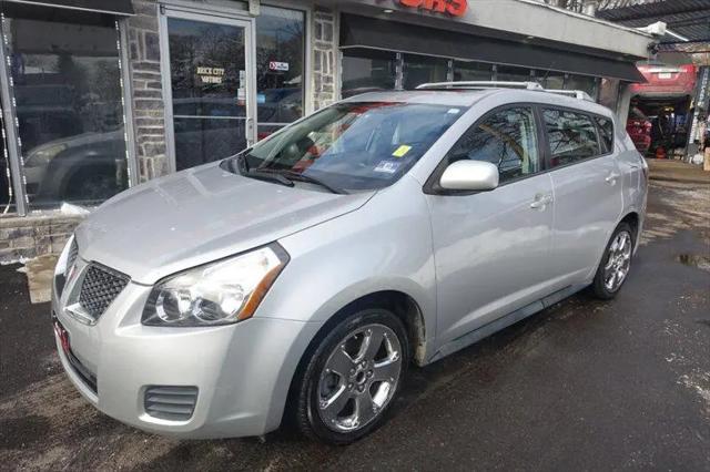 2009 Pontiac Vibe Base for sale in Newark, NJ
