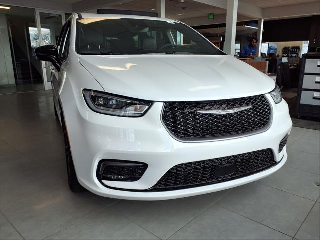 2026 Chrysler Pacifica PACIFICA SELECT