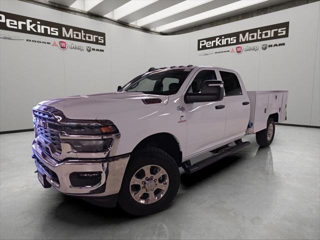 2026 RAM Ram 3500 Chassis Cab RAM 3500 TRADESMAN CREW CAB CHASSIS 4X4 60 CA