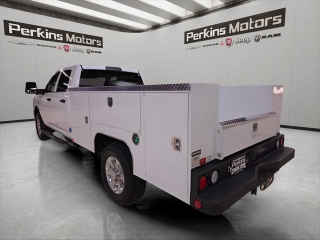2026 RAM Ram 3500 Chassis Cab RAM 3500 TRADESMAN CREW CAB CHASSIS 4X4 60 CA