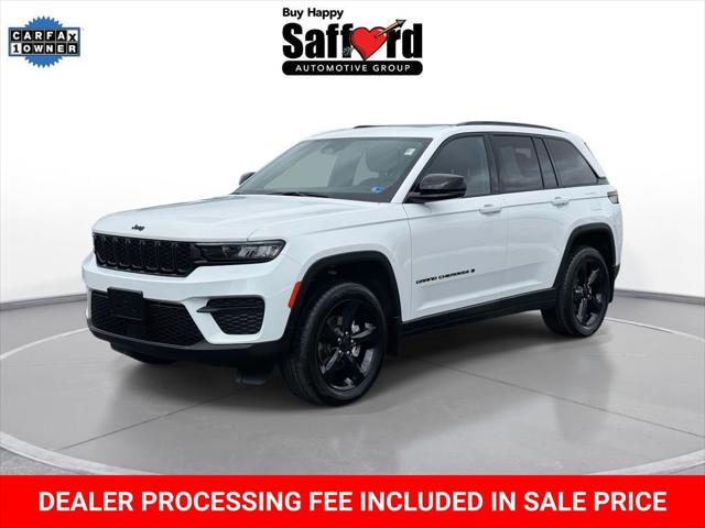 2023 Jeep Grand Cherokee Altitude 4x4 2023 Jeep Grand Cherokee Altitude 4x4