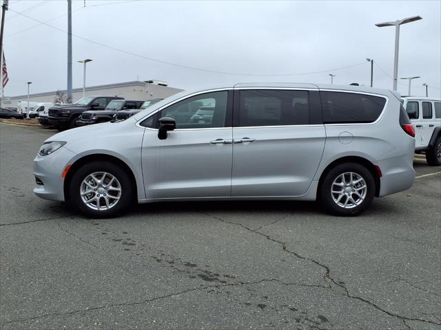 2026 Chrysler Voyager VOYAGER LX