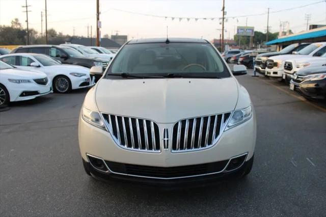 2014 Lincoln MKX Base