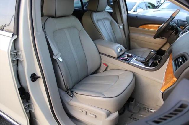 2014 Lincoln MKX Base