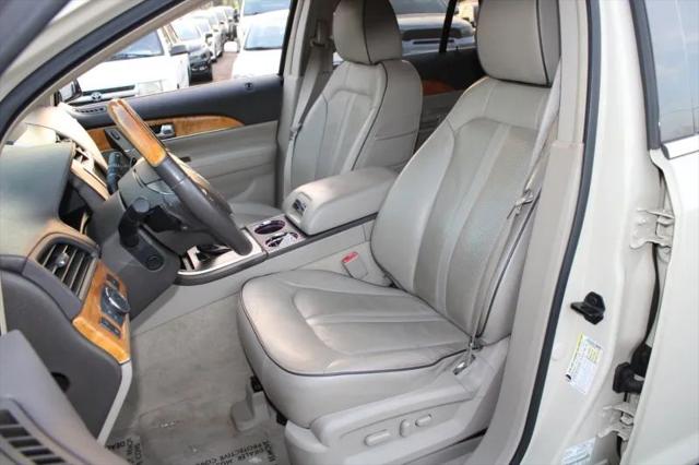 2014 Lincoln MKX Base