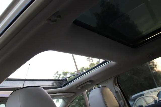 2014 Lincoln MKX Base