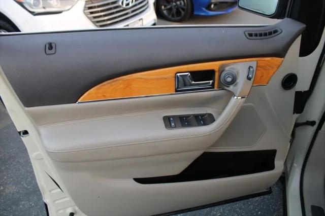 2014 Lincoln MKX Base
