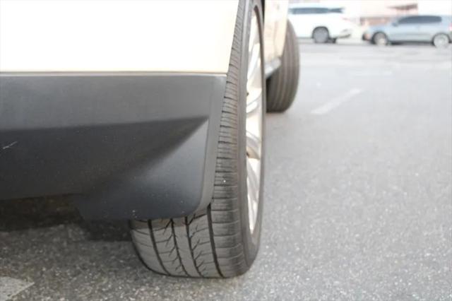 2014 Lincoln MKX Base