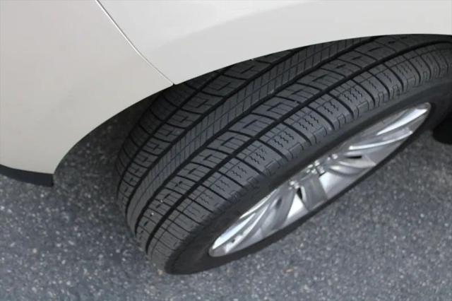 2014 Lincoln MKX Base