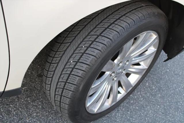 2014 Lincoln MKX Base