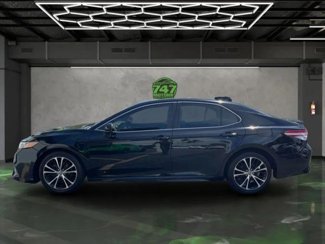 2020 Toyota Camry SE Nightshade Edition