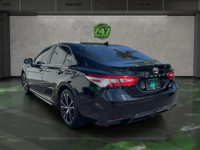 2020 Toyota Camry SE Nightshade Edition