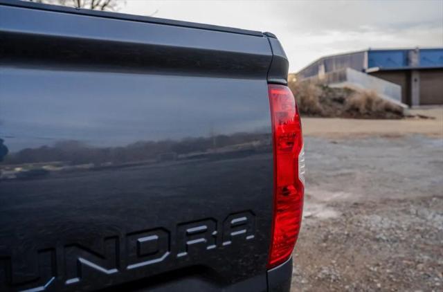 2015 Toyota Tundra SR5 5.7L V8