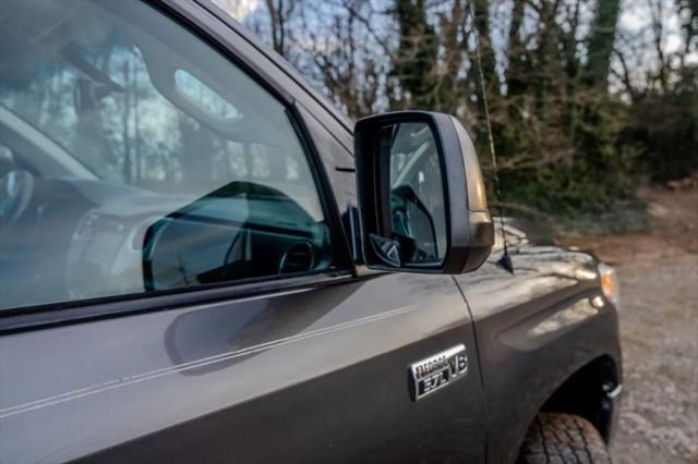 2015 Toyota Tundra SR5 5.7L V8
