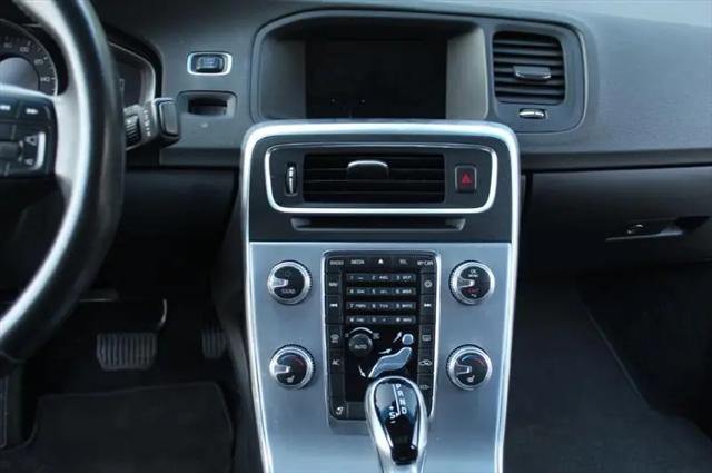 2017 Volvo S60 T5 Dynamic