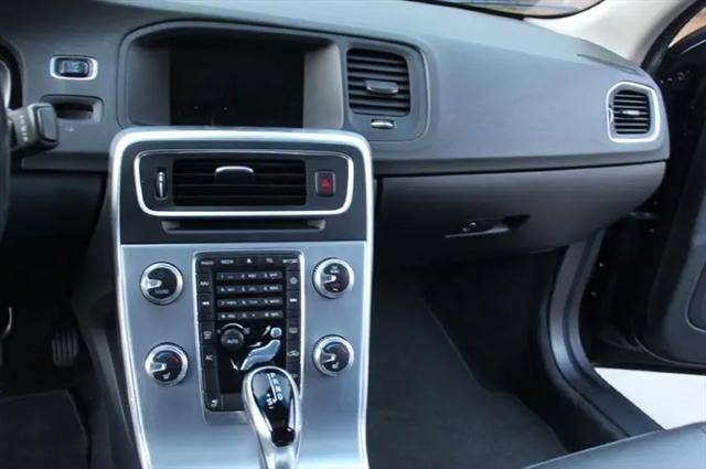 2017 Volvo S60 T5 Dynamic