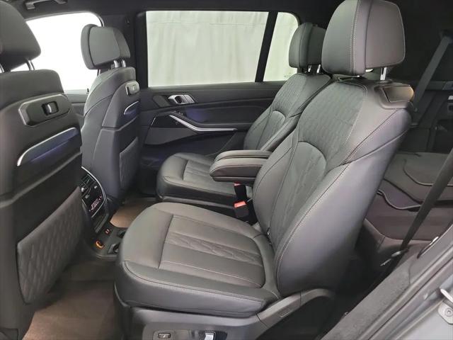 2024 BMW X7 M60i