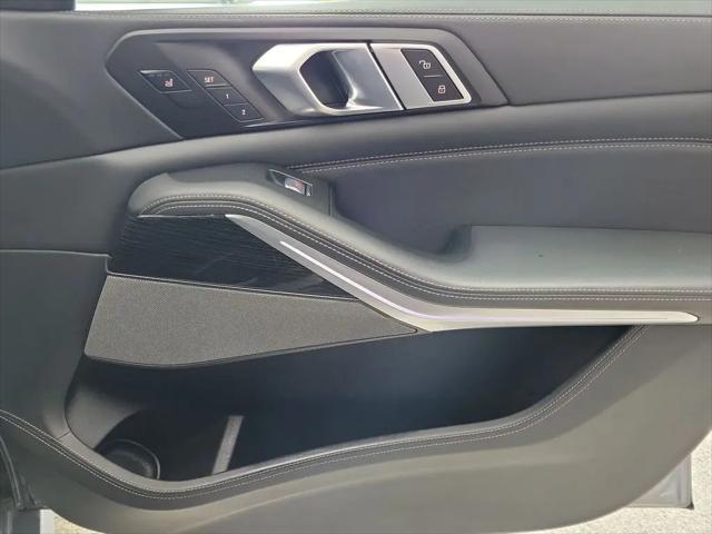 2024 BMW X7 M60i