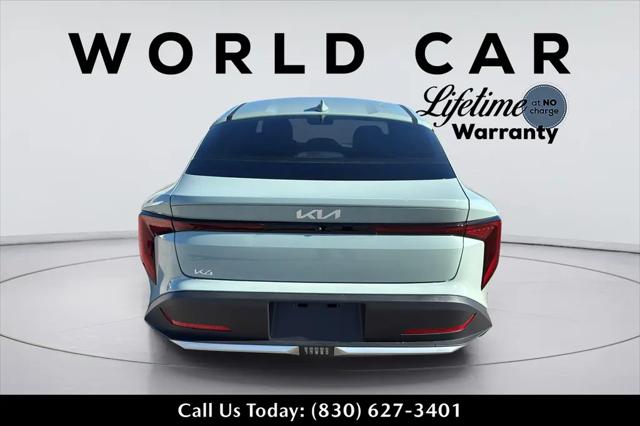 2026 Kia K4 LXS