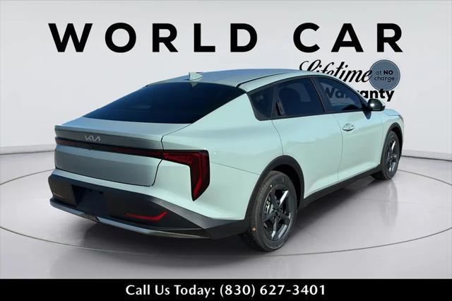 2026 Kia K4 LXS