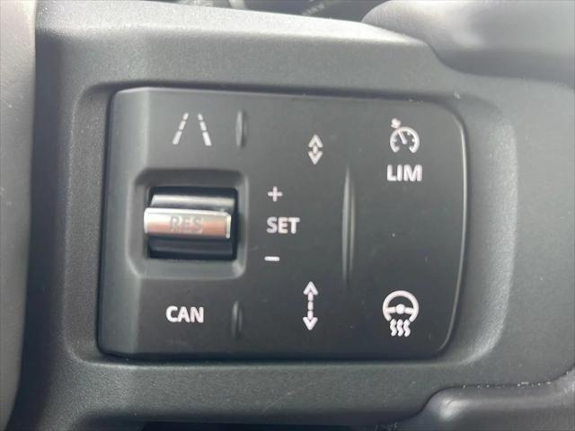 2024 Land Rover Defender 110 P400 X-Dynamic SE