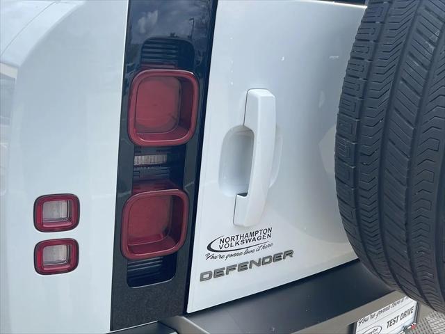 2024 Land Rover Defender 110 P400 X-Dynamic SE