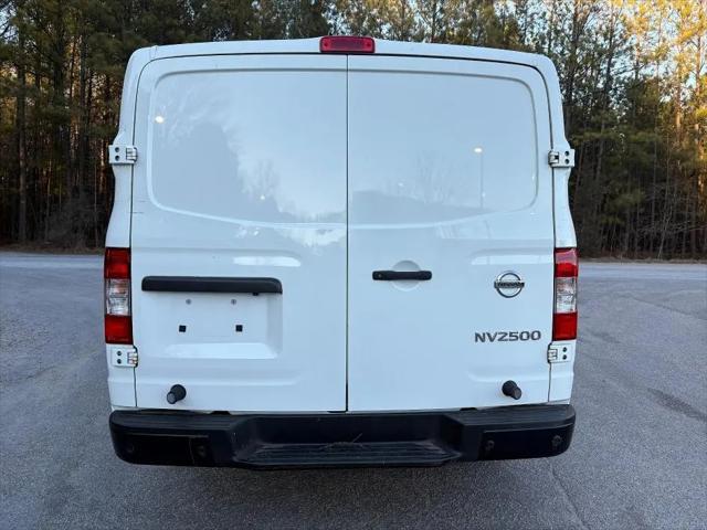 2021 Nissan 2500 SV Standard Roof V6